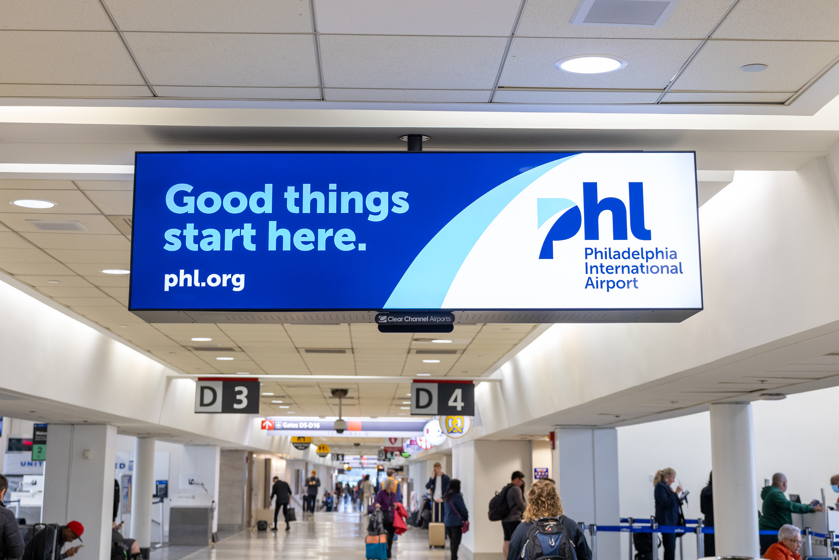 PHL sign in Terminal D