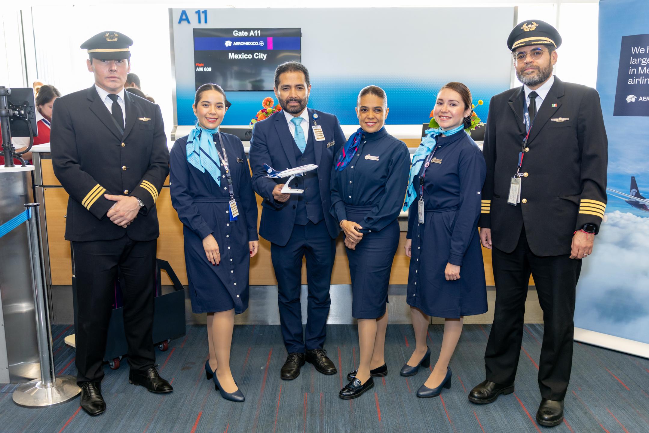 Aeromexico Crew