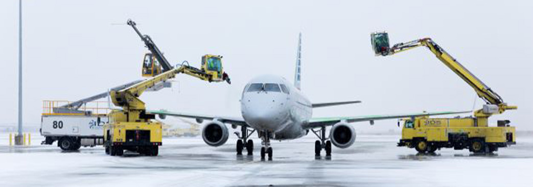 plane being de-iced
