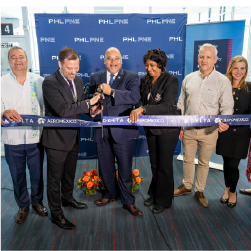 Aeromexico and PHL Leaders cutting ribbon