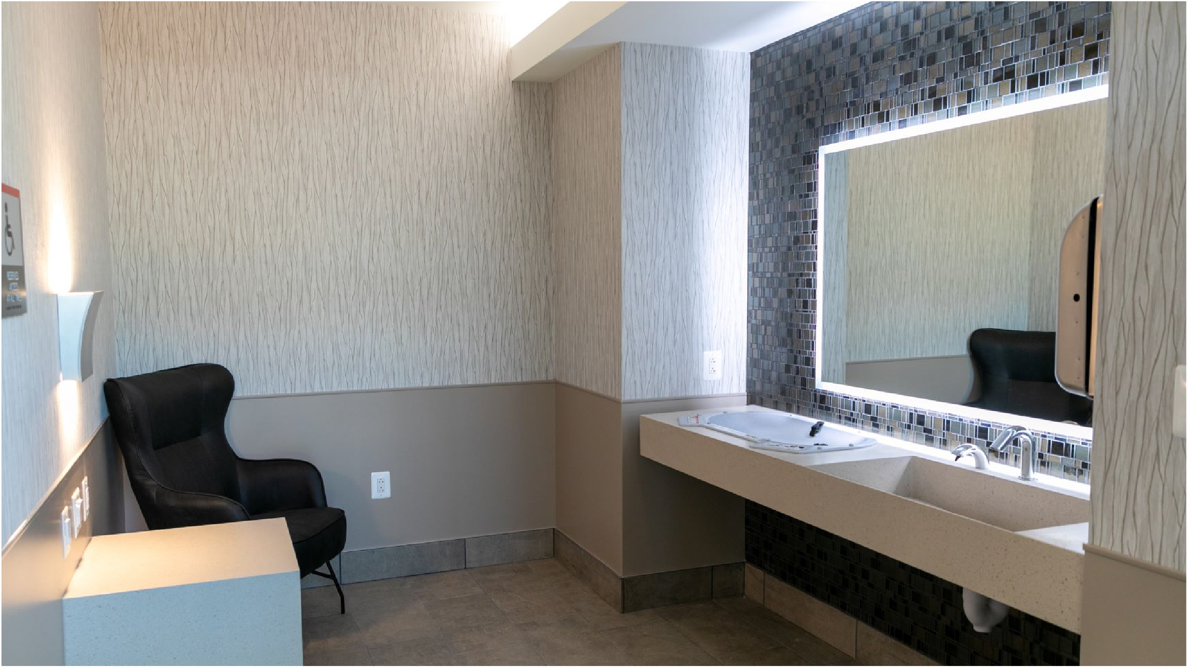 Mothers Room Preview